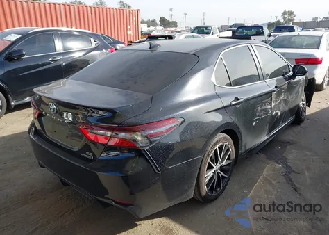 2021 Toyota Camry Se Hybrid z USA, uszkodzony, nr VIN 4T1G31AK8MU027002
